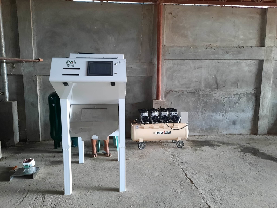 1 βροχή 64 καναλιών CCD κάμερα Juniper Cardamom Color Sorting Machine με CE με τηλεχειρισμό WiFi