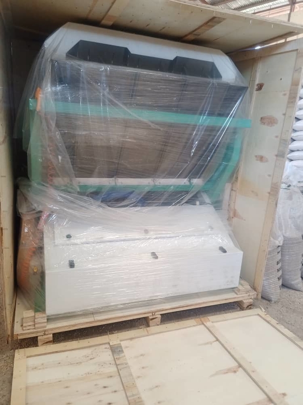 3 Chute Intelligent Color Sorting Grain Rice Color Sorting Machine (Μηχανή διαλογής χρώματος σιταριού με έξυπνη διαλογή χρωμάτων)