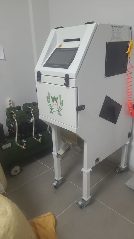 Wenyao WYCS1-32 Mini Brown Bee Pollen Color Sorting Machine για την απόρριψη της κίτρινης μέλισσας από την καφέ μέλισσα