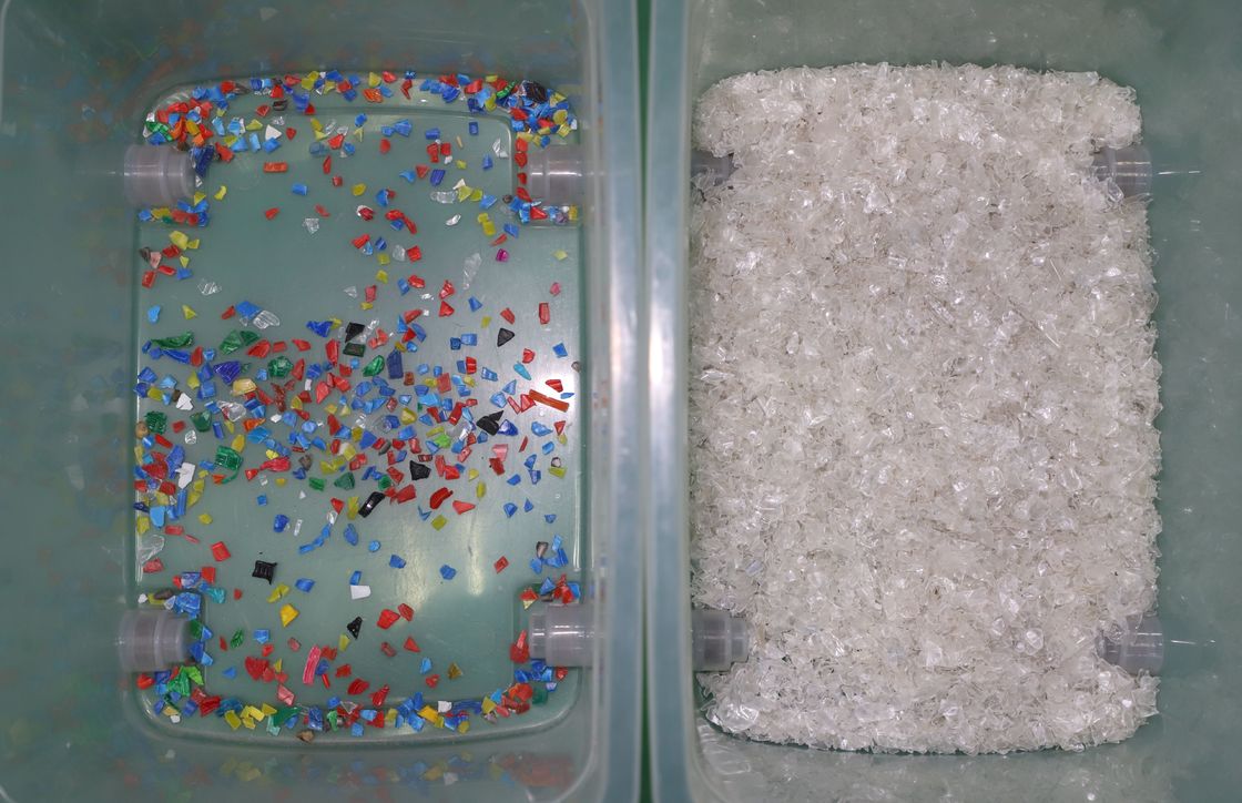 Αυτόματη και Αποτελεσματική Μηχανή Διαλογής Χρωμάτων Πλαστικών Φολίδων και Πλαστικών Κοκκίων PET PVC Wenyao